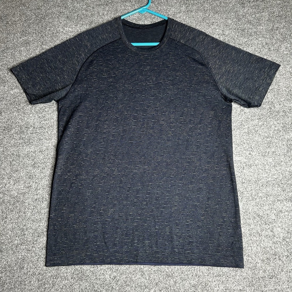 Lululemon Metal Vent Tech Short Sleeve Tee Mens Size Large Athletic Outdoor